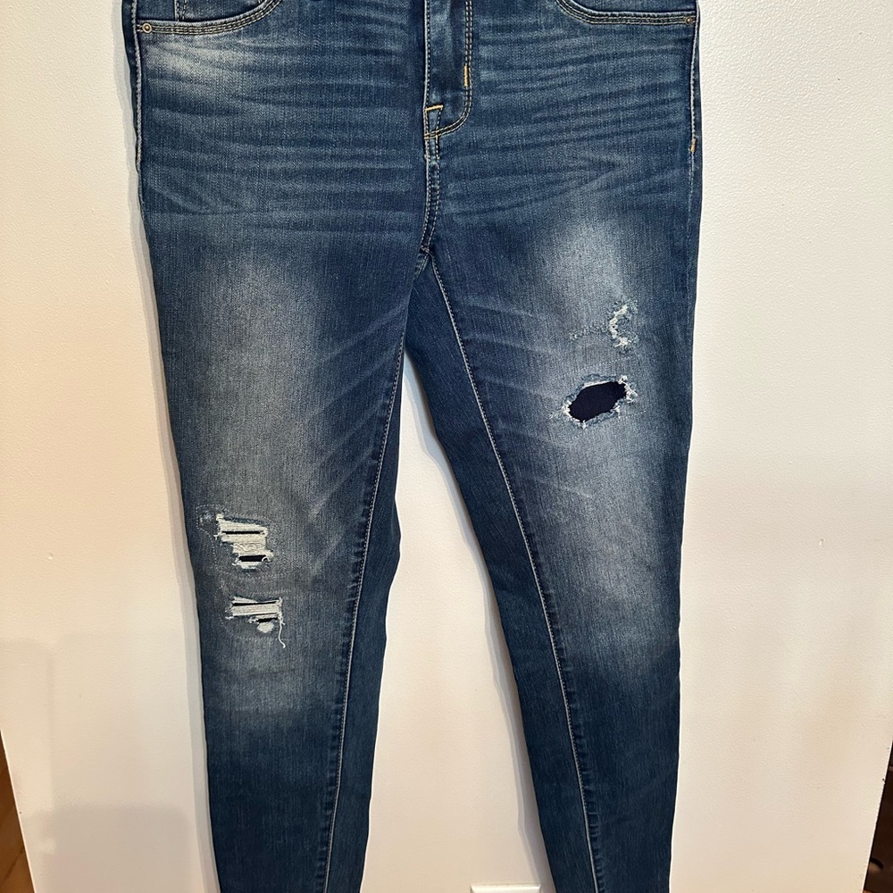 Mossimo Distressed Denim jeggins